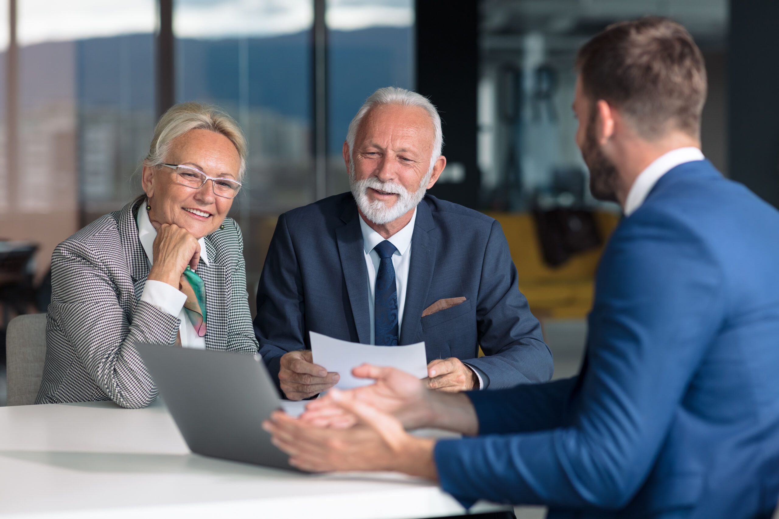Best Offshore Savings Options for Expats
